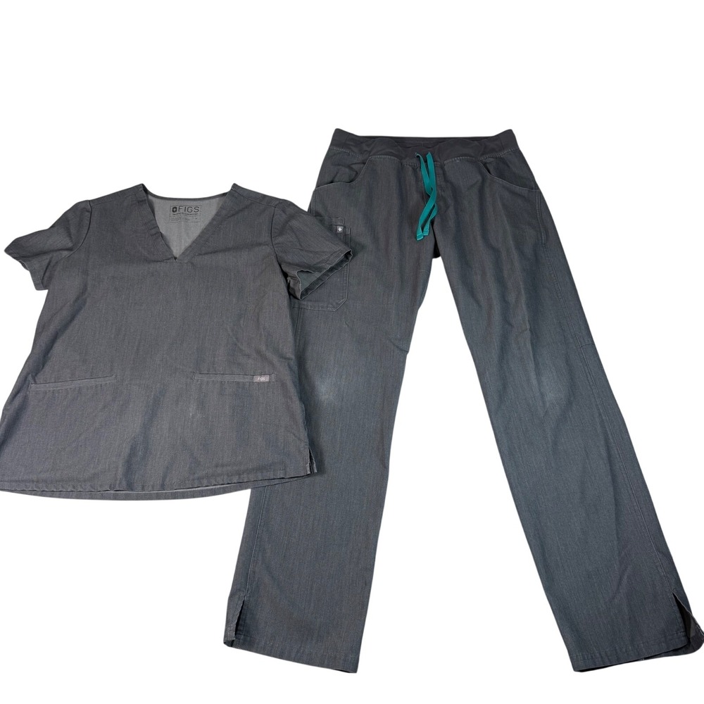 FIGS Technical Scrub Set Medium Gray FIONx V-Neck Cargo Pants Medical Nurse